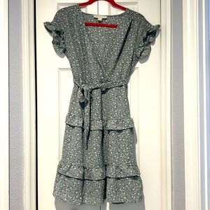 Monteau Green Floral Dress size XS- NWOT
